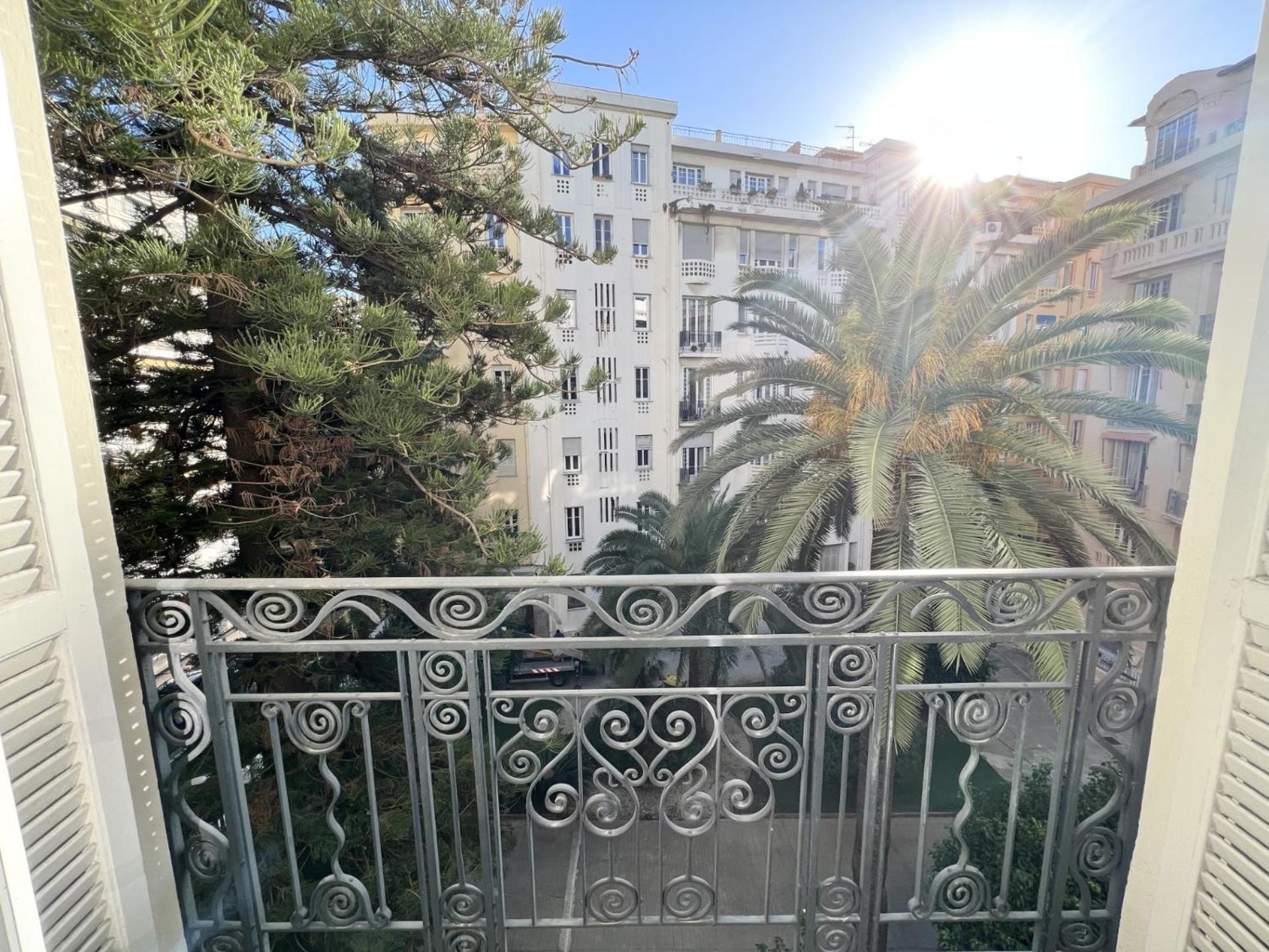 Luxueux 115m2, 3 Centre Avec Parking A 5 Min -climatisation Appartamento Nizza